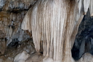 Deurali_Cave_rukumkot.jpg