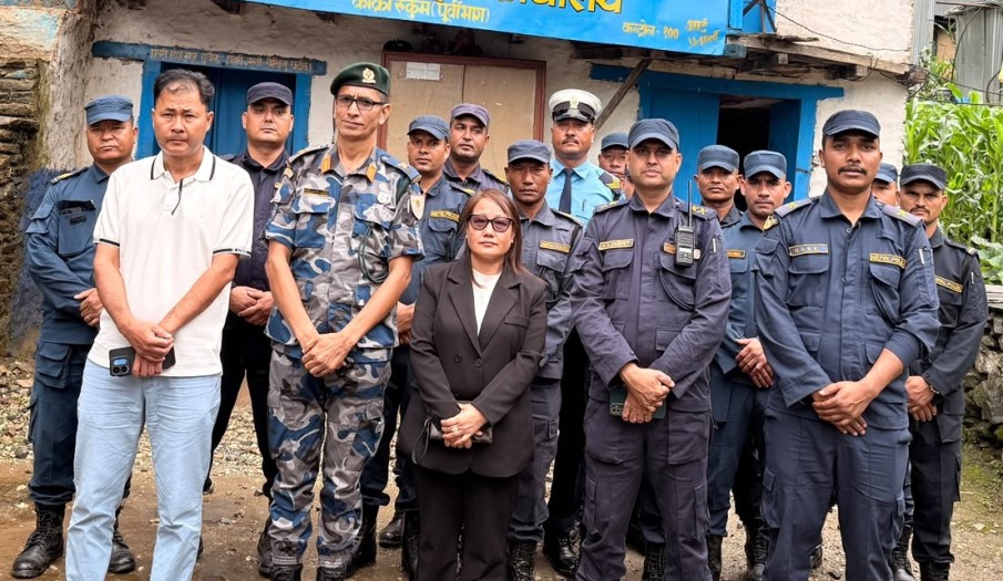 प्रप्रमुख जिल्ला अधिकारी श्री कोपिला राईज्यूद्धारा प्रहरी चौकी काँक्री  निरिक्षण
